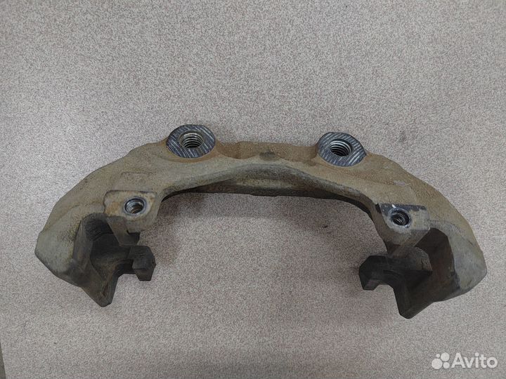 Тормозная скоба передняя Ford Kuga 2 CBS