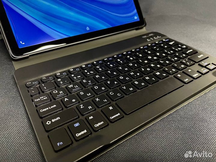 Планшет Umiio