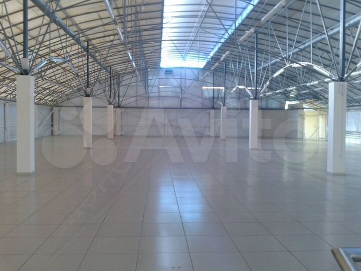 Торговая площадь, 2000 м²