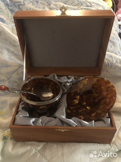 Чашка с блюдцем янтарная