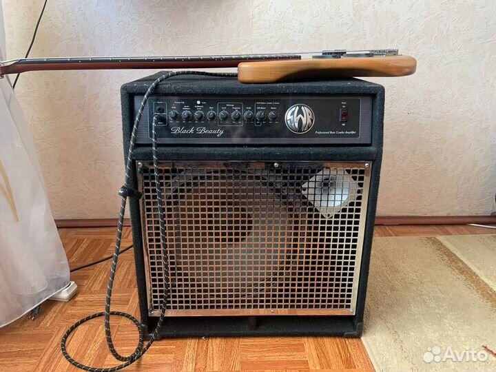 Басовый комбоусилитель SWR Black Beauty комбик