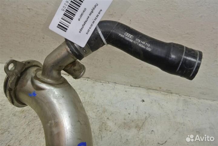 Патрубок интеркулера Audi A8 D4 4H 2010-2018