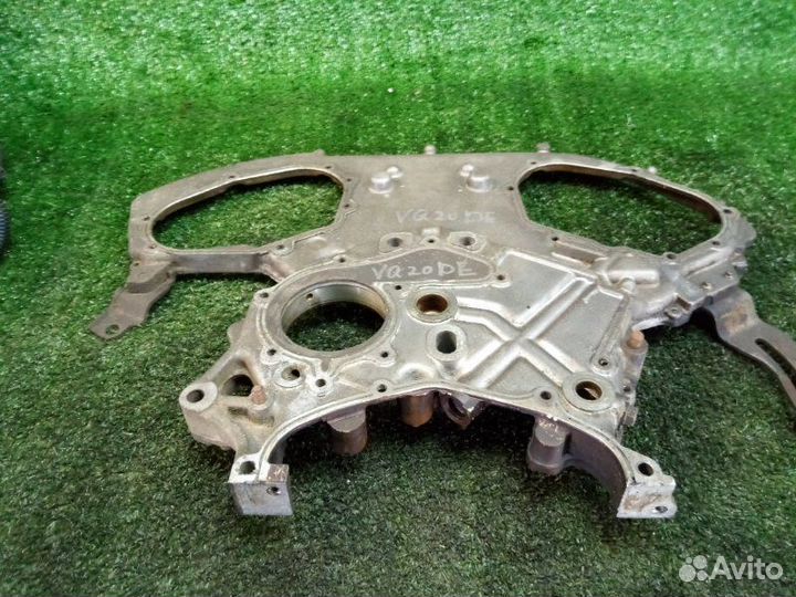 Передняя крышка грм Nissan Maxima A33 VQ20DE