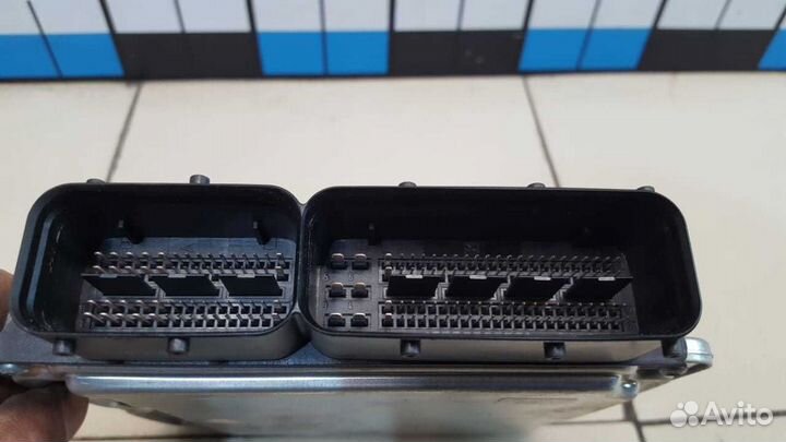 Блок управления двигателем Audi A4 B7