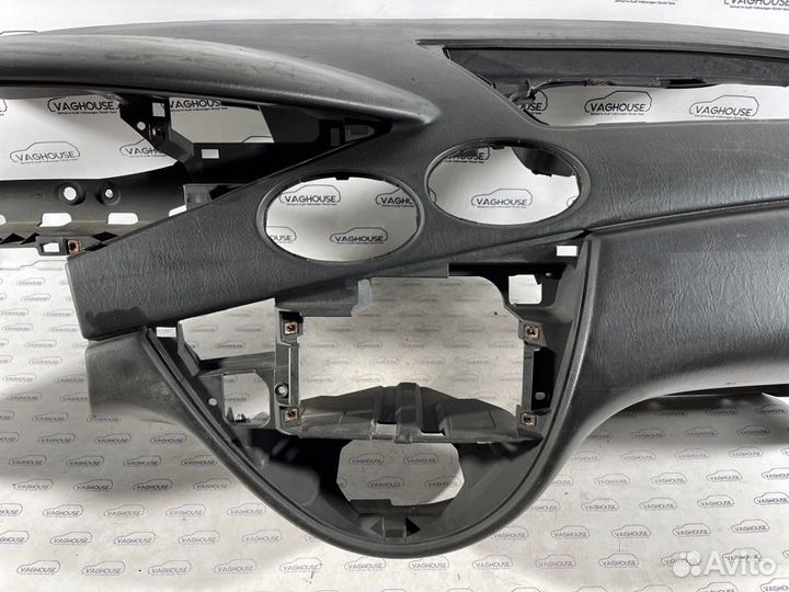 Парприз Ford Focus MK 1 2003