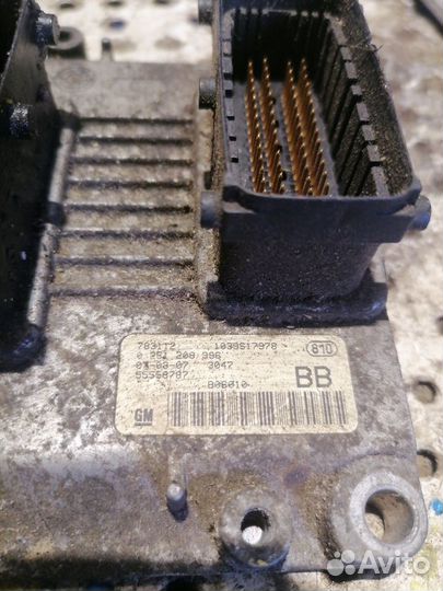 Блок управления двс Opel Astra H