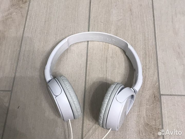Проводные наушники sony