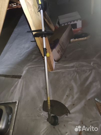 Электрическая газонокосилка бу