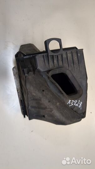 Корпус воздушного фильтра Audi A4 (B7), 2006