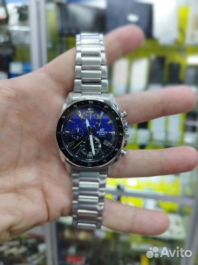 Наручные часы Casio Edifice EFV-600 DW