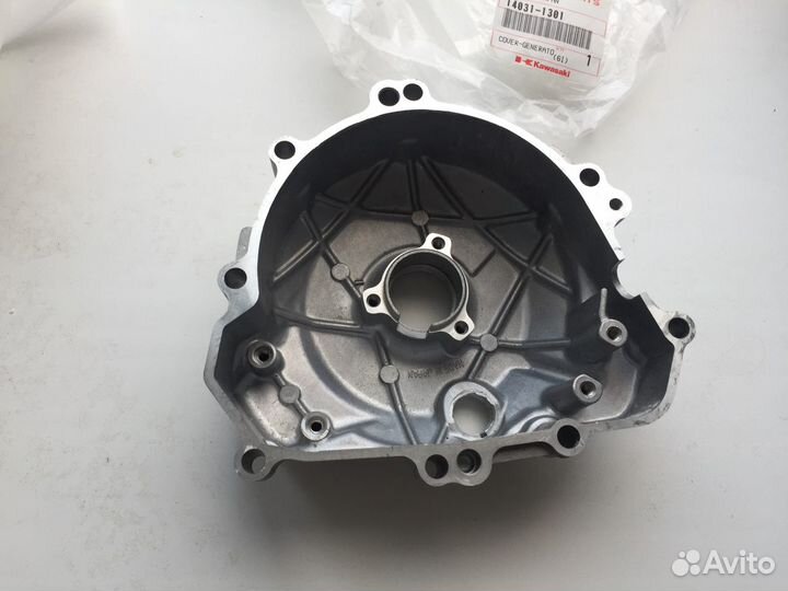Крышка генератора Kawasaki KLX300R 14031-1301