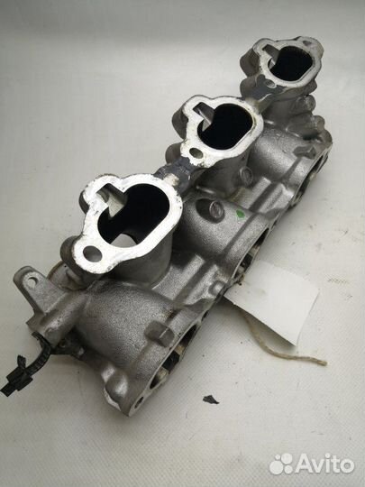 Коллектор впускной Nissan Elgrand NE51 VQ35DE 2008