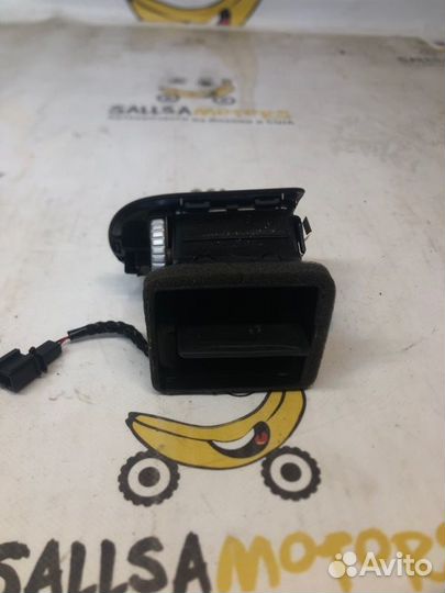 Водуховод передней панели правый Porsche Cayenne