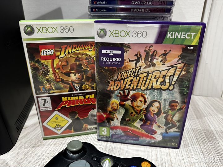 Xbox 360 FAT 120 GB, Kinect, 2 геймпада