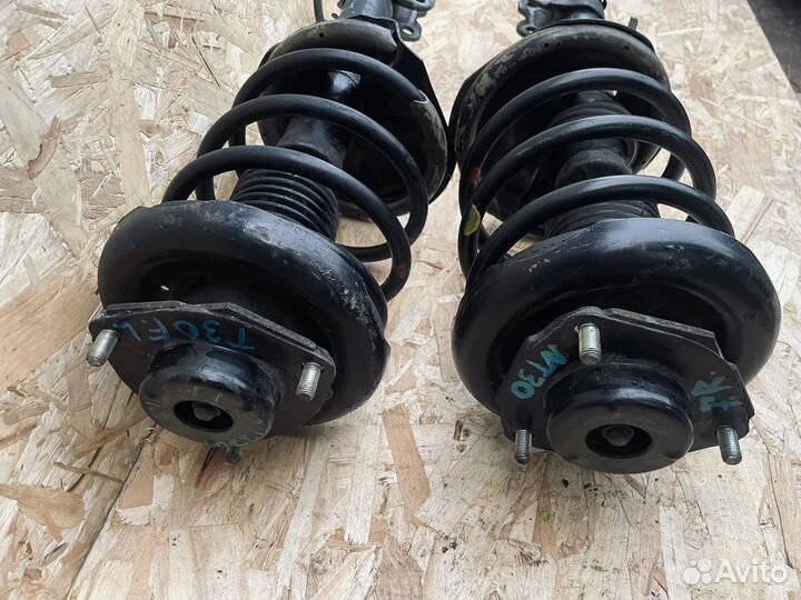 Амортизаторы передние Nissan X-Trail T30