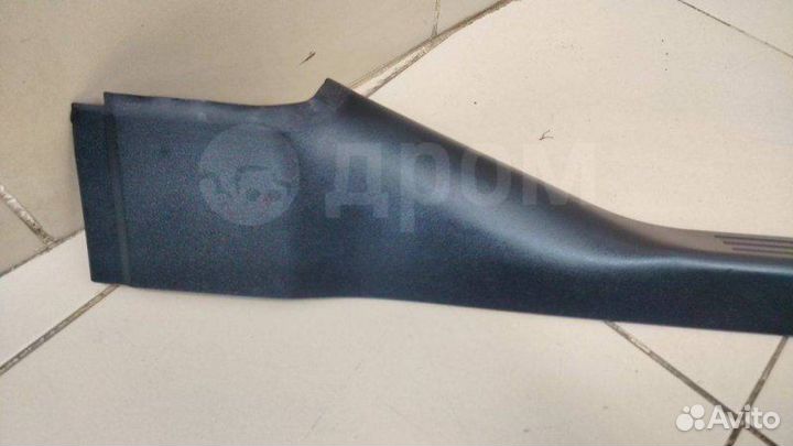 Накладка порога передняя левая Mercedes C W203