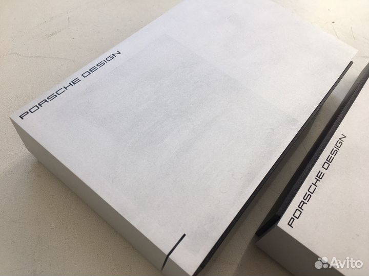 Корпус внешнего накопителя Lacie Porsche design