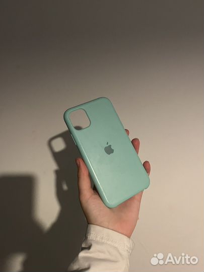 Чехолы на iPhone 11