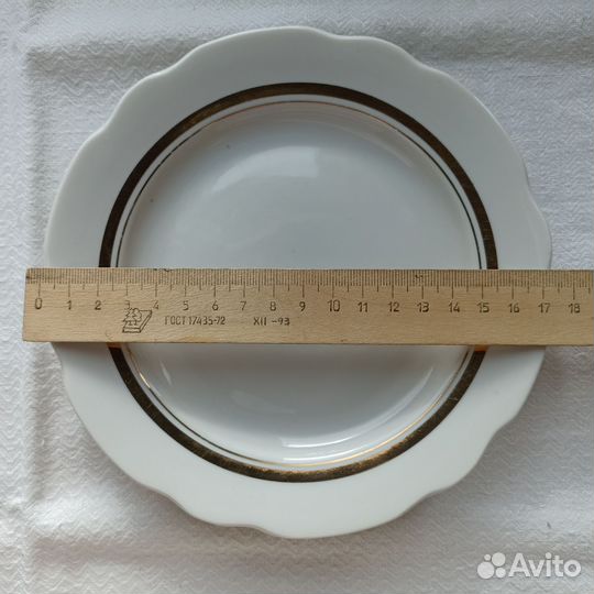 Тарелка Дулево