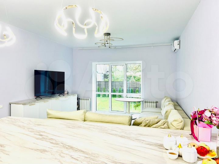 Таунхаус 180 м² на участке 6 сот.