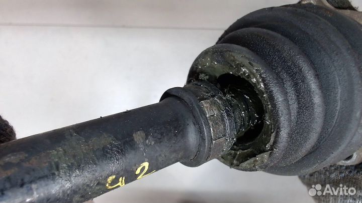 Полуось Infiniti QX56, 2005