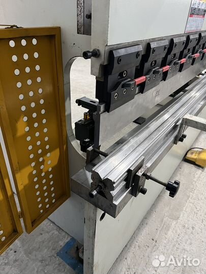 Гибочный станок. Листогибочный пресс