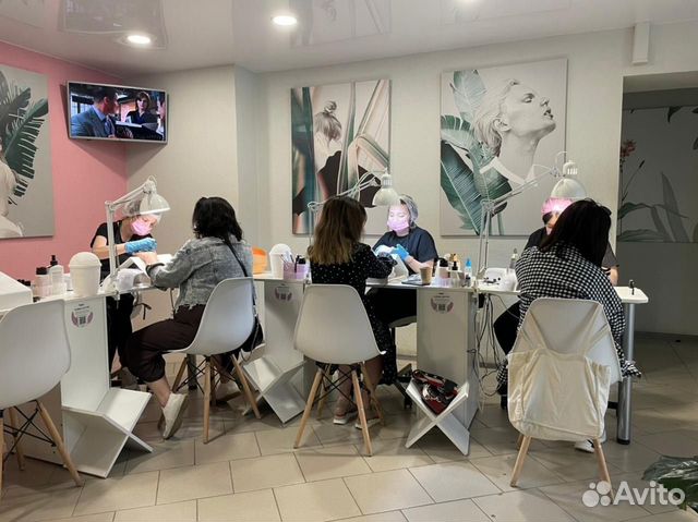 Мастер маникюра