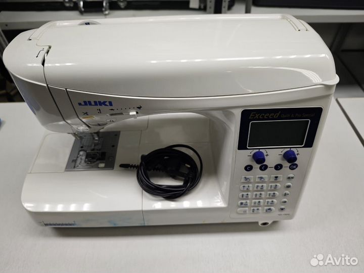 Швейная машина Juki HZL-F600 + Оверлок Juki B 950