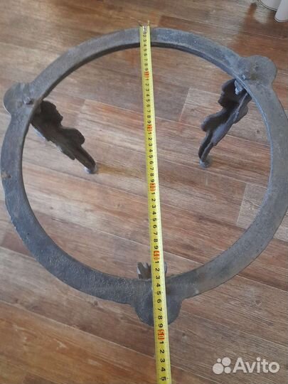 Подставка под казан или журнальный столик художест