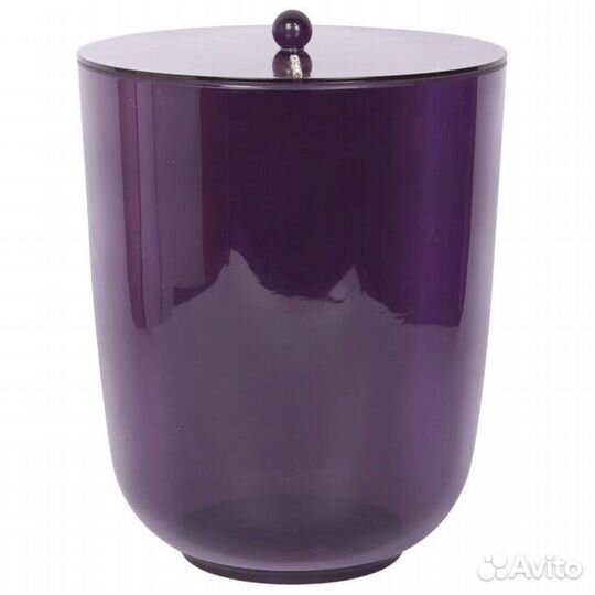 Емкость с крышкой