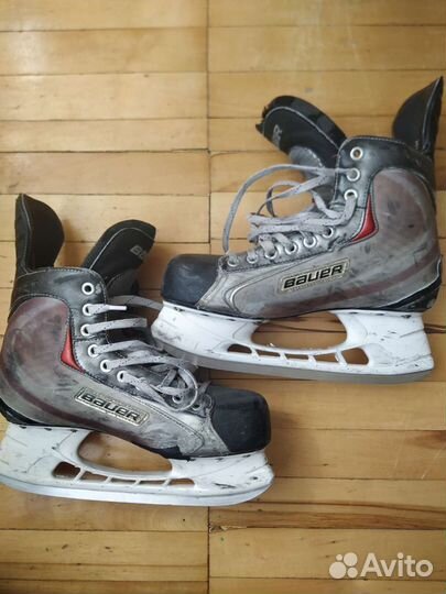 Хоккейные коньки bauer vapor