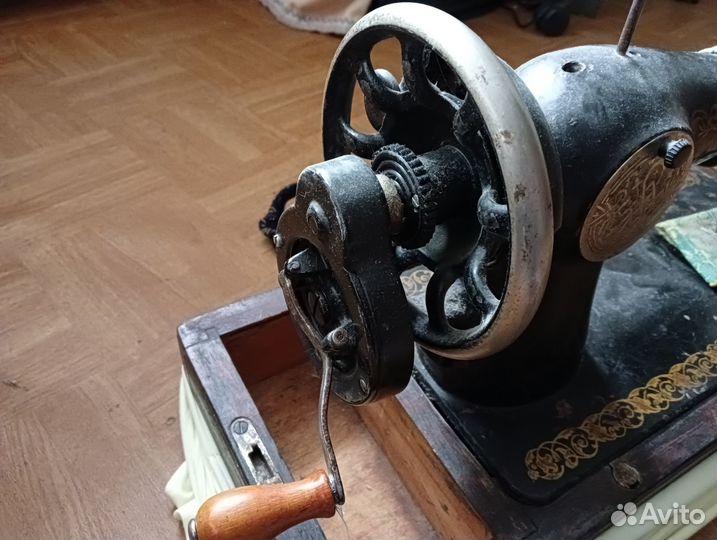 Швейная машинка пмз им. Калинина