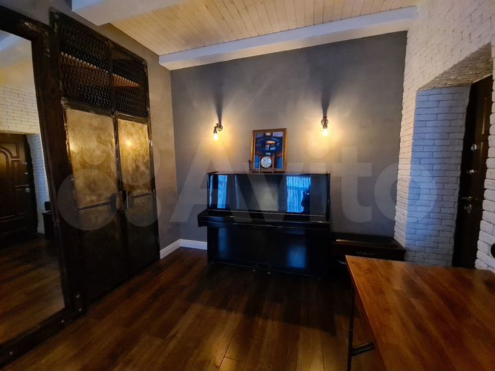 2-к. квартира, 60 м², 3/3 эт.