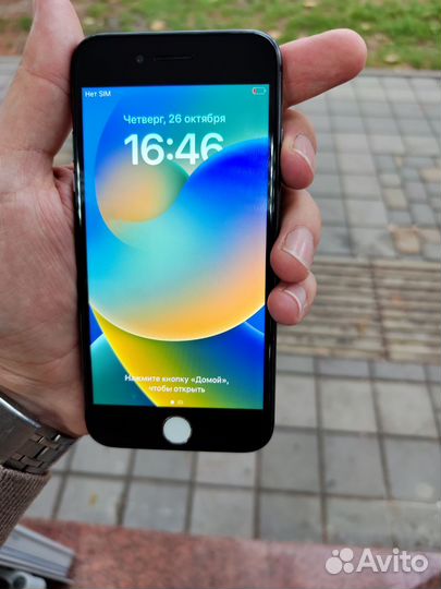 iPhone 8, 64 ГБ