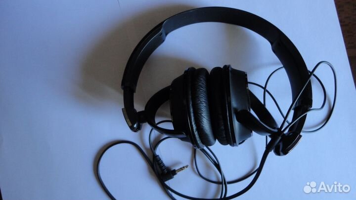 Наушники проводные philips новые