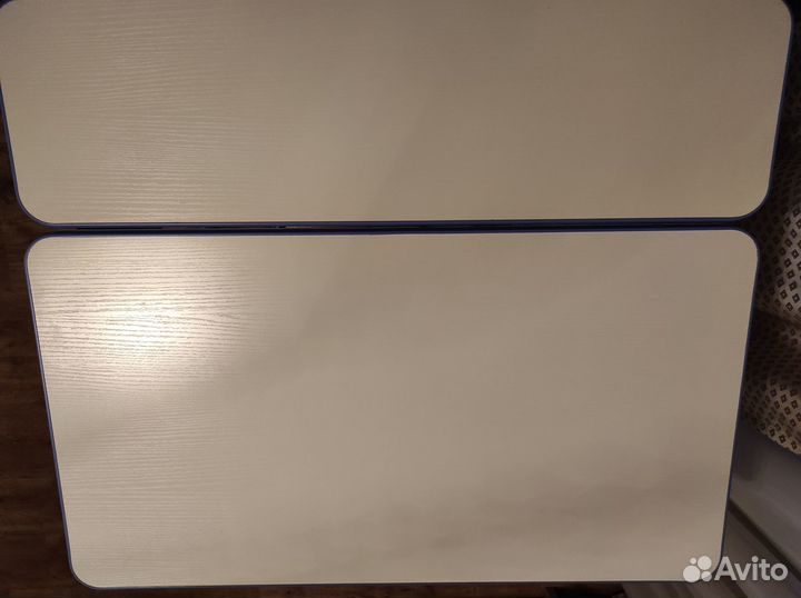 Продаю школьную парту