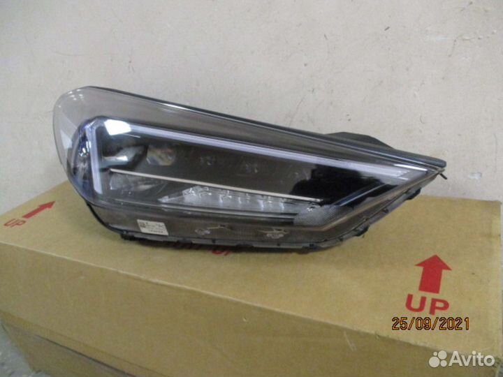 Фара правая Hyundai Tucson