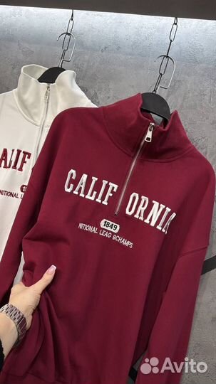 Кофта с замочком