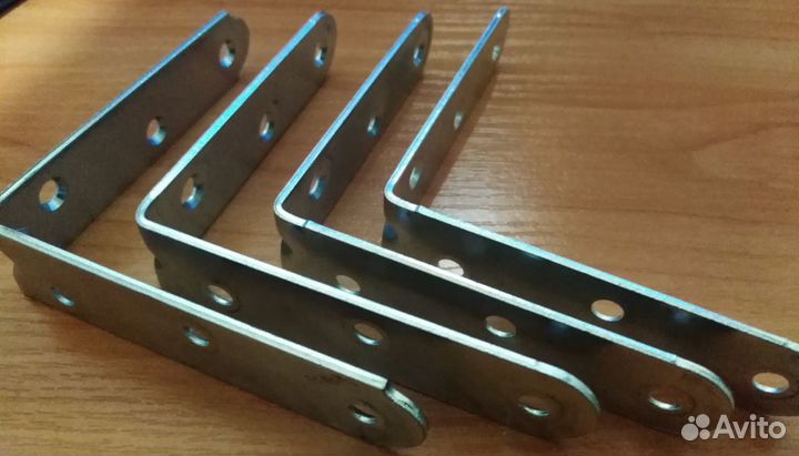 Уголок крепежный, новый