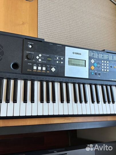 Синтезатор yamaha E223