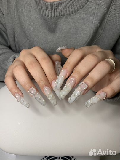 Маникюр, наращивание ногтей