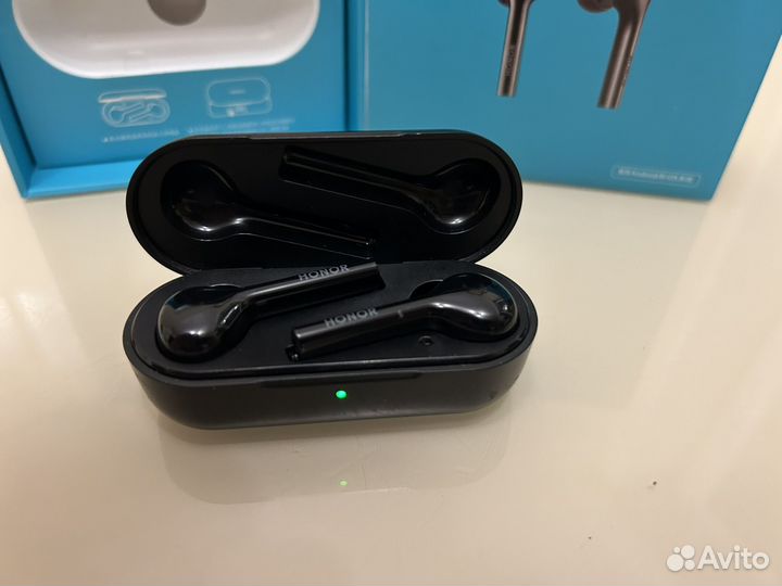 Беспроводные наушники honor