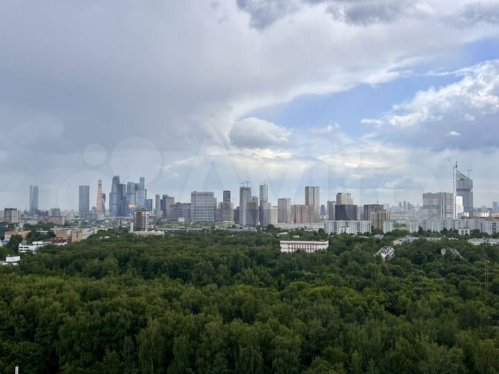 Своб. планировка, 52 м², 16/20 эт.