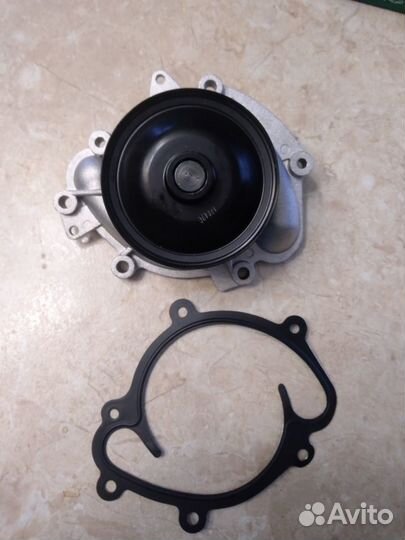 Насос системы охлаждения двигателя OM646LA