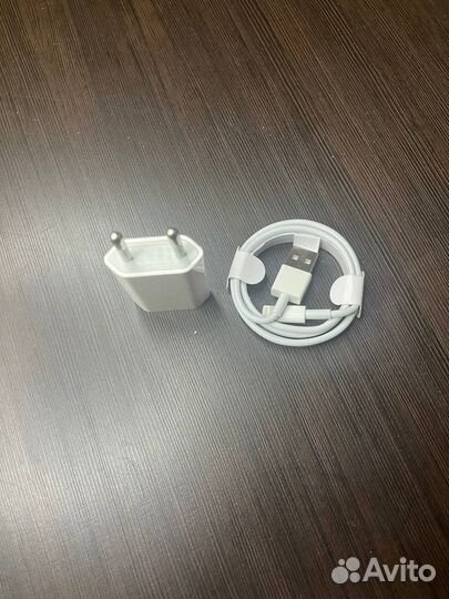 Зарядка на iPhone оригинал