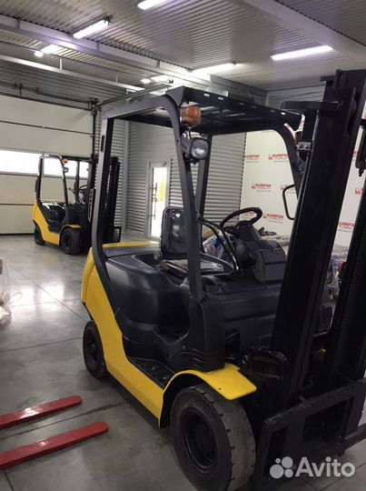 Вилочный погрузчик Nissan FJ01A15U, 2008