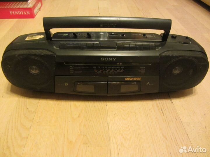 Sony CFS-W328L radio cassette-corder