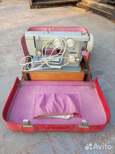 Швейная машинка подольск 142