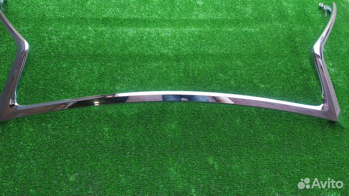 Молдинг решетки радиатора Lexus NX 2014-2017