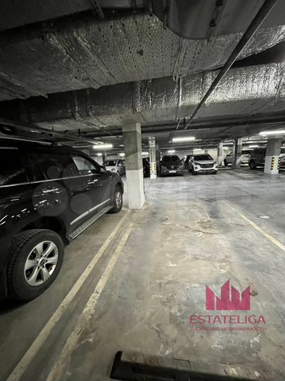 Машиноместо, 14 м²